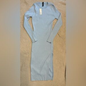 🎀Francesca's Collections Blue Long Sleeve Bodycon Dress